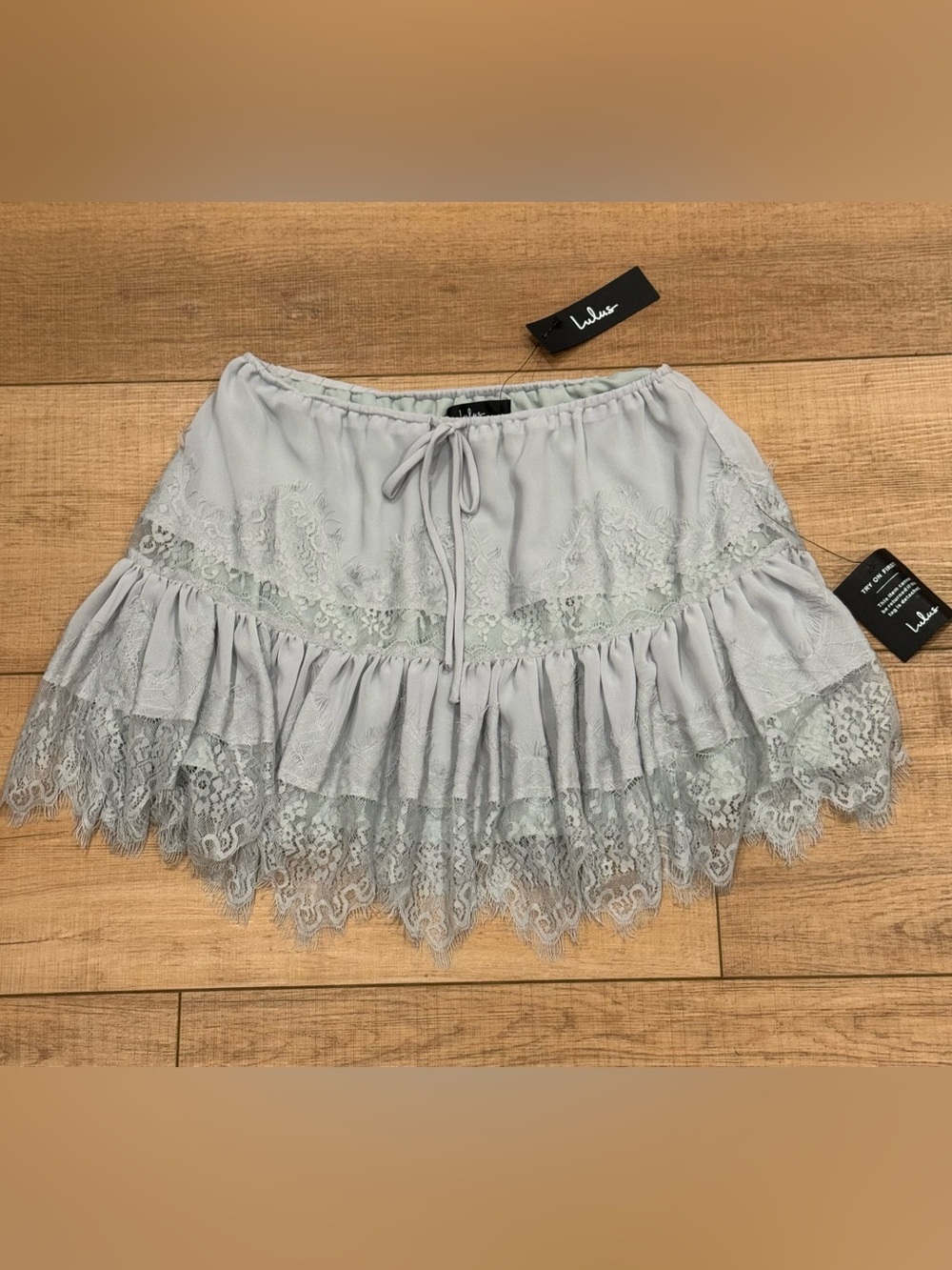 Lulu’s NWT Lace Tiered Mini Skirt Sage Gray Size Small Coquette Balletcore